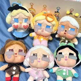 CRYBABY lacrime fabbrica in vinile faccia peluche bambola cieca scatola bolla mart piangere bambino   