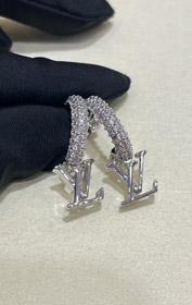 Louis Vuitton LV argento lettera piccolo ciondolo diamante orecchini-3723