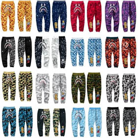 BAPE Pantaloni casual  